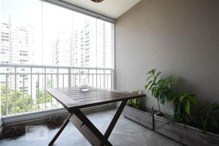 Varanda de apartamento para alugar com 2 quartos, 57m² em Parque Reboucas, São Paulo