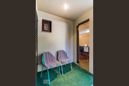 Casa à venda com 370m², 5 quartos e 4 vagas Casa à venda com 370m², 5 quartos e 4 vagasHall de Entrada