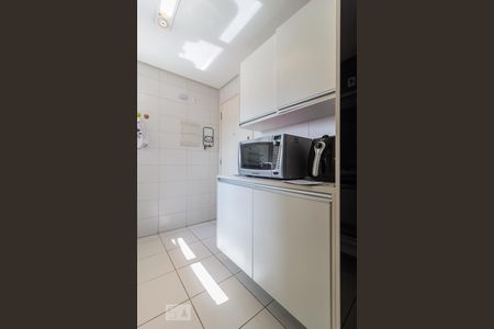 Apartamento à venda com 130m², 3 quartos e 2 vagas Apartamento à venda com 130m², 3 quartos e 2 vagasCozinha