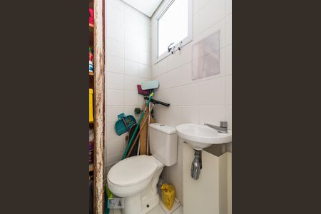 Apartamento à venda com 130m², 3 quartos e 2 vagas Apartamento à venda com 130m², 3 quartos e 2 vagasBanheiro de serviço