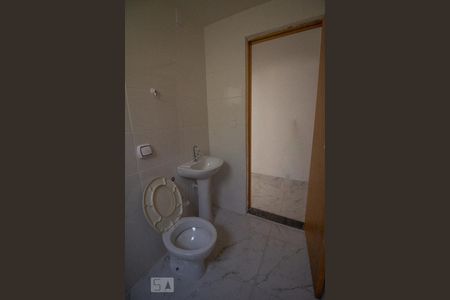 banheiro de casa para alugar com 1 quarto, 65m² em Jardim Brasil (zona Norte), São Paulo