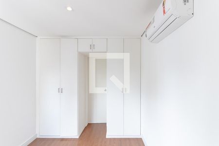 Quarto 1 de apartamento para alugar com 2 quartos, 120m² em Moema, São Paulo