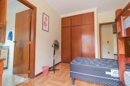 Casa à venda com 274m², 5 quartos e 4 vagasSuíte 02