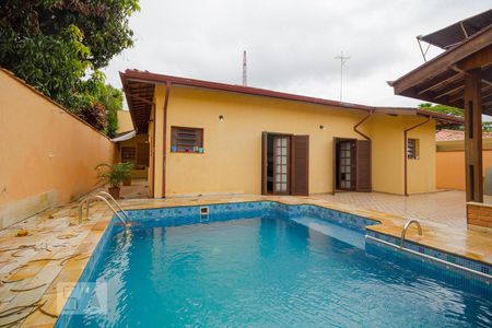 Casa à venda com 274m², 5 quartos e 4 vagasPiscina
