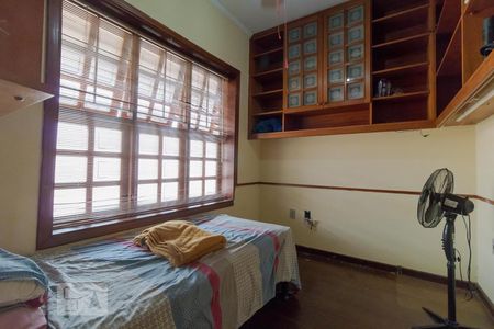 Casa à venda com 274m², 5 quartos e 4 vagasEscritório