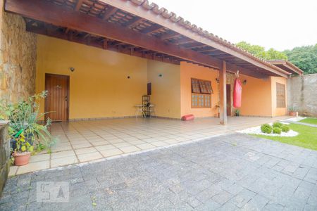 Casa à venda com 274m², 5 quartos e 4 vagasGaragem