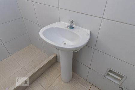 Apartamento para alugar com 49m², 2 quartos e sem vaga Apartamento para alugar com 49m², 2 quartos e sem vagaBanheiro - Detalhe da pia