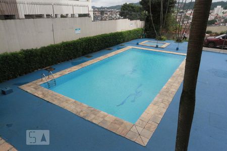 Apartamento à venda com 75m², 3 quartos e 1 vaga Apartamento à venda com 75m², 3 quartos e 1 vagaÁrea comum - Piscina