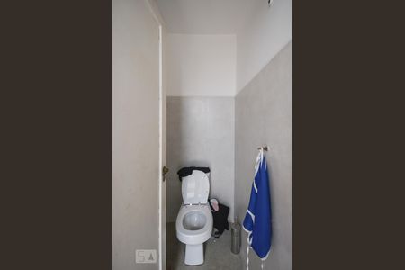 Casa à venda com 160m², 3 quartos e 2 vagas Casa à venda com 160m², 3 quartos e 2 vagasBanheiro de serviço