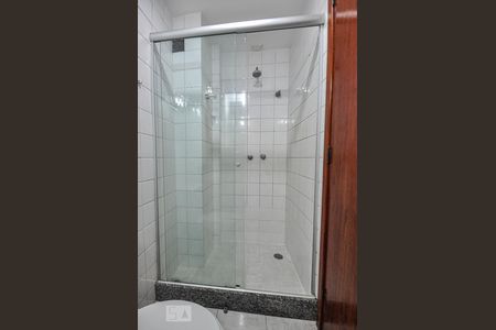 Apartamento à venda com 70m², 2 quartos e 1 vaga Apartamento à venda com 70m², 2 quartos e 1 vagaBanheiro Social