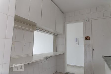 Apartamento à venda com 70m², 2 quartos e 1 vaga Apartamento à venda com 70m², 2 quartos e 1 vagaCozinha - Armários