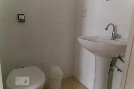 Apartamento à venda com 70m², 2 quartos e 1 vaga Apartamento à venda com 70m², 2 quartos e 1 vagaBanheiro da Suíte