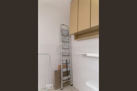 Apartamento à venda com 70m², 2 quartos e 1 vaga Apartamento à venda com 70m², 2 quartos e 1 vagaQuarto de Serviço