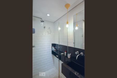Banheiro de apartamento à venda com 1 quarto, 96m² em Cerqueira César, São Paulo