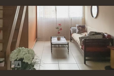Sala de kitnet/studio para alugar com 1 quarto, 24m² em Laranjeiras, Rio de Janeiro