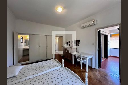 Casa à venda com 350m², 5 quartos e 6 vagas Casa à venda com 350m², 5 quartos e 6 vagasSuíte 2