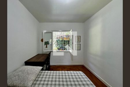 Casa à venda com 350m², 5 quartos e 6 vagas Casa à venda com 350m², 5 quartos e 6 vagasQuarto 5 Térreo