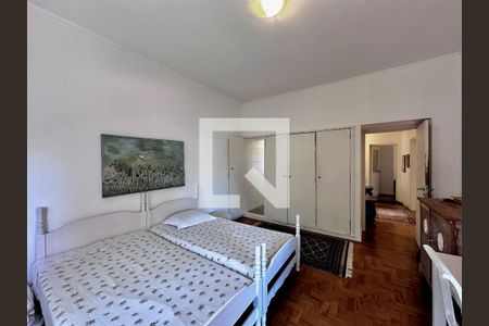 Casa à venda com 350m², 5 quartos e 6 vagas Casa à venda com 350m², 5 quartos e 6 vagasSuíte 2