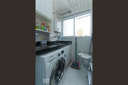 Apartamento à venda com 65m², 2 quartos e 2 vagas Apartamento à venda com 65m², 2 quartos e 2 vagasÁrea de serviço