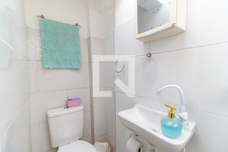 Banheiro de kitnet/studio para alugar com 1 quarto, 12m² em Aclimação, São Paulo