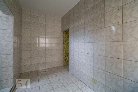 Cozinha de casa para alugar com 2 quartos, 100m² em Vila Lúcia, São Paulo