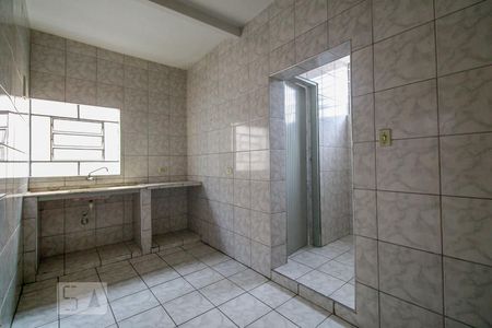 Cozinha de casa para alugar com 2 quartos, 100m² em Vila Lúcia, São Paulo