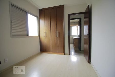 Apartamento à venda com 80m², 3 quartos e 2 vagasQuarto 3 Suite 