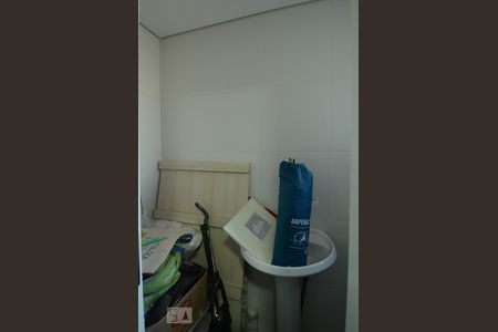 Apartamento à venda com 128m², 2 quartos e 2 vagasBanheiro de Serviço