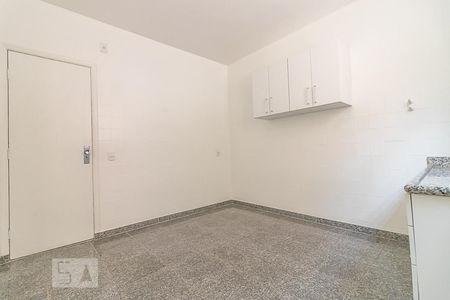 Apartamento para alugar com 65m², 2 quartos e sem vagaCozinha