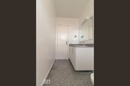 Banheiro de apartamento para alugar com 2 quartos, 65m² em Santa Inês, Belo Horizonte
