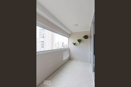 Varanda de kitnet/studio para alugar com 1 quarto, 35m² em Saúde, São Paulo