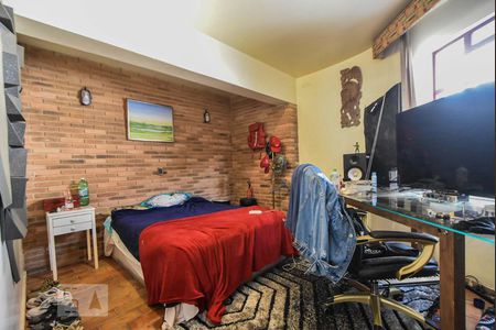 Casa para alugar com 680m², 5 quartos e 4 vagas Casa para alugar com 680m², 5 quartos e 4 vagasQuarto 05