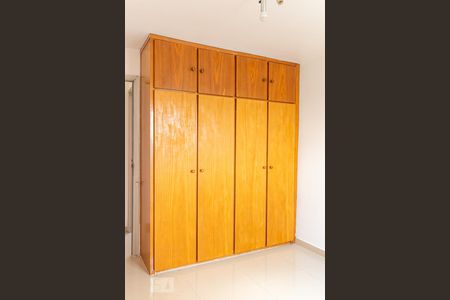 Apartamento à venda com 90m², 3 quartos e 1 vaga Apartamento à venda com 90m², 3 quartos e 1 vagaQuarto 2