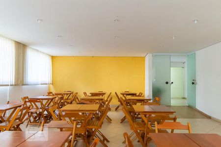 Apartamento à venda com 90m², 3 quartos e 1 vaga Apartamento à venda com 90m², 3 quartos e 1 vagaSalão de festas