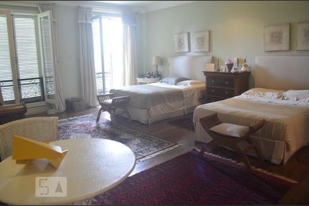 Casa à venda com 520m², 3 quartos e 5 vagasQuarto