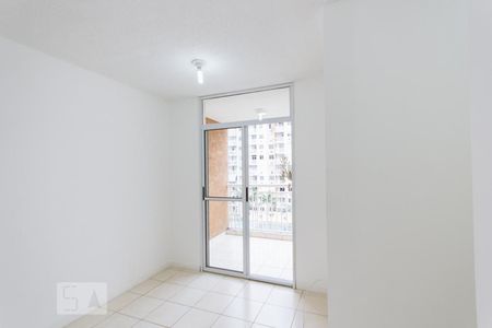 Sala de apartamento para alugar com 2 quartos, 50m² em Anil, Rio de Janeiro
