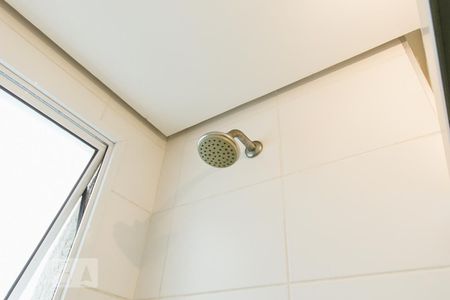 Banheiro de apartamento para alugar com 2 quartos, 50m² em Anil, Rio de Janeiro