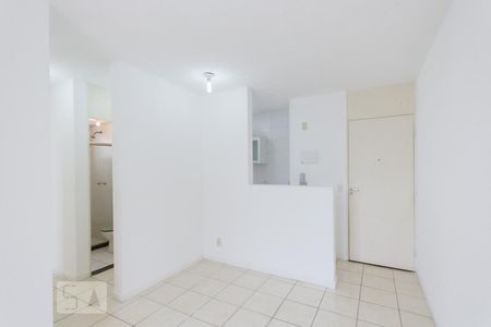 Sala de apartamento para alugar com 2 quartos, 50m² em Anil, Rio de Janeiro