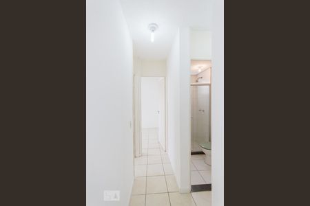 Corredor de apartamento para alugar com 2 quartos, 50m² em Anil, Rio de Janeiro