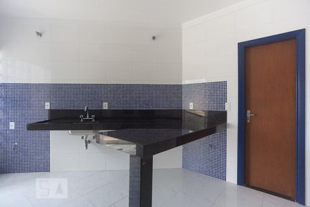 Casa à venda com 300m², 4 quartos e 4 vagas Casa à venda com 300m², 4 quartos e 4 vagasCozinha