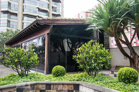 Apartamento à venda com 210m², 4 quartos e 4 vagasChurrasqueira