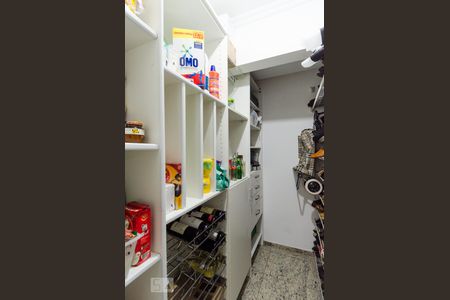 Apartamento à venda com 210m², 4 quartos e 4 vagasDespensa