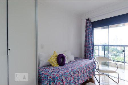 Apartamento à venda com 210m², 4 quartos e 4 vagasQuarto da suíte 4