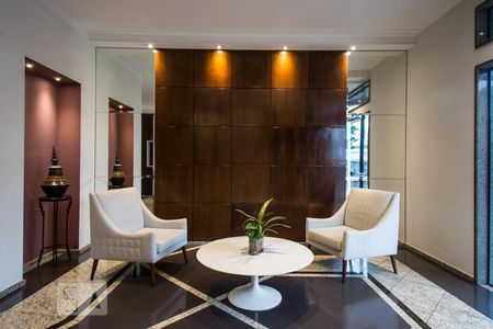 Apartamento à venda com 210m², 4 quartos e 4 vagasHall social