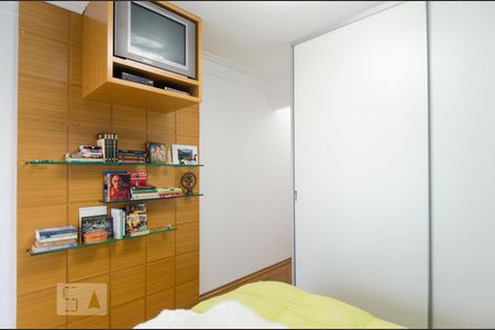 Apartamento à venda com 210m², 4 quartos e 4 vagasQuarto da suíte 2