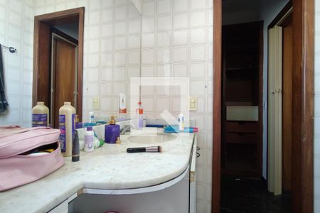 Apartamento à venda com 274m², 3 quartos e 2 vagas Apartamento à venda com 274m², 3 quartos e 2 vagasBanheiro da Suíte