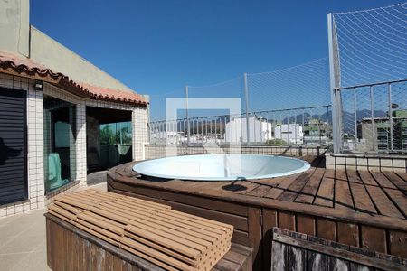Apartamento à venda com 274m², 3 quartos e 2 vagas Apartamento à venda com 274m², 3 quartos e 2 vagasPiscina da Cobertura