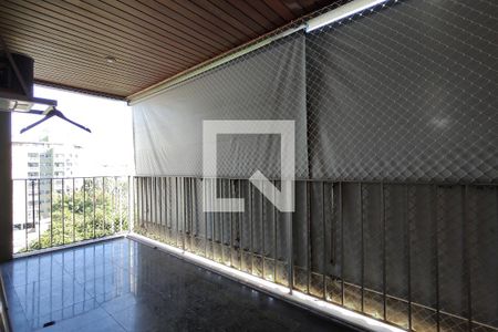 Apartamento à venda com 274m², 3 quartos e 2 vagas Apartamento à venda com 274m², 3 quartos e 2 vagasSala