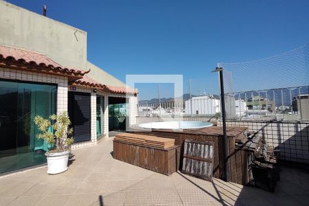 Apartamento à venda com 274m², 3 quartos e 2 vagas Apartamento à venda com 274m², 3 quartos e 2 vagasCobertura