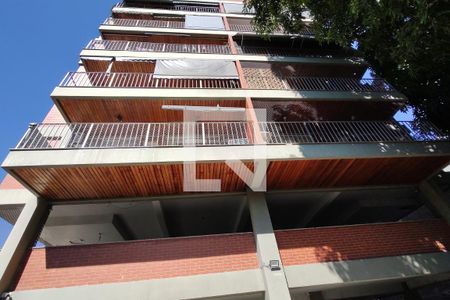 Apartamento à venda com 274m², 3 quartos e 2 vagas Apartamento à venda com 274m², 3 quartos e 2 vagasFachada